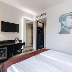 Continental Hotel